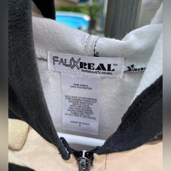 Skeleton hoodie from Dolls Kill realistic graphics front/back/both sides of hood - Picture 10 of 12